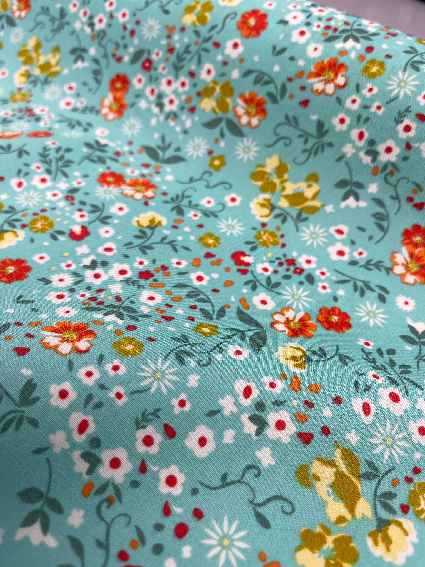 Cotton Poplin - Green Flower