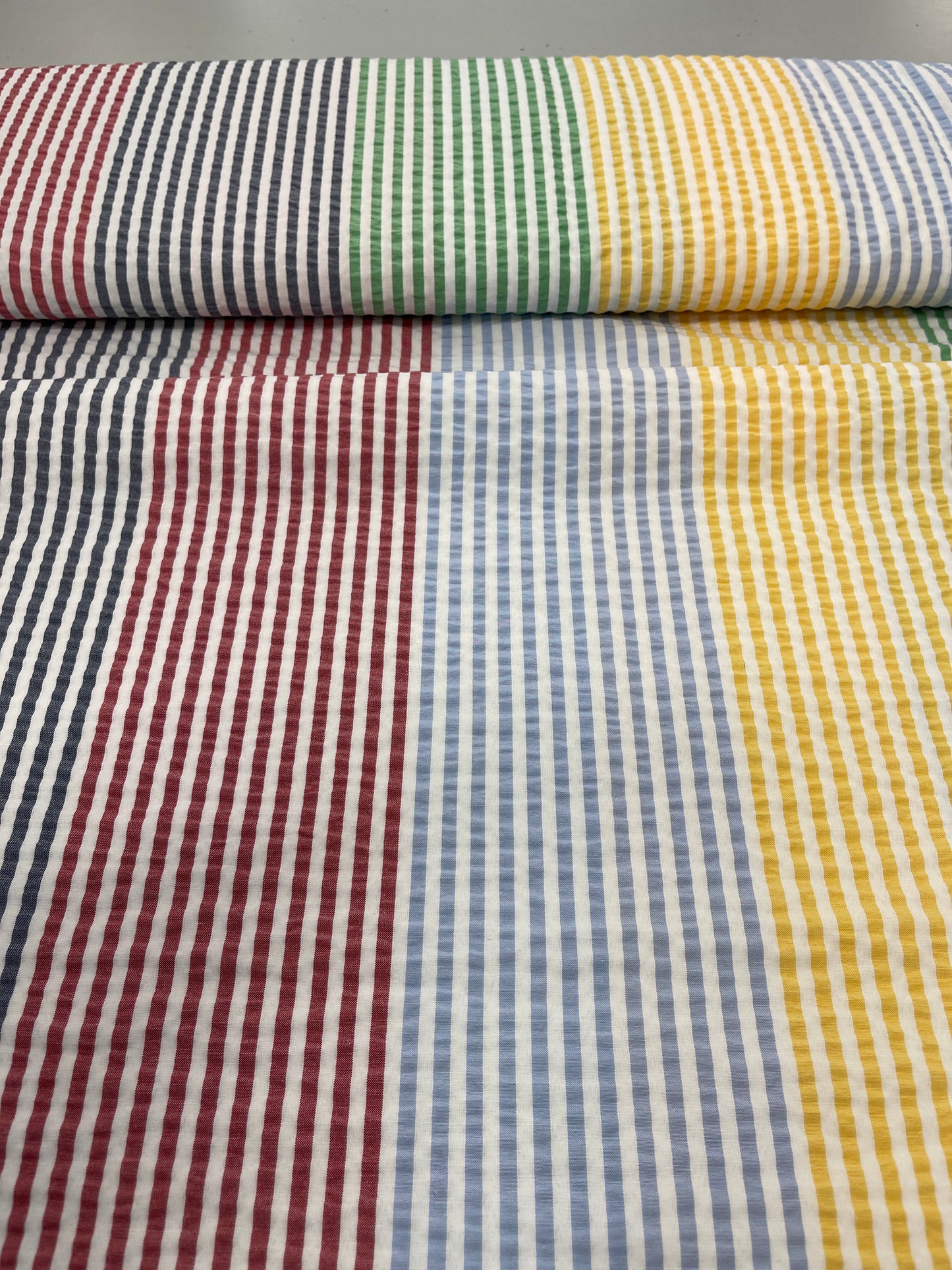 130CM REMNANT Dressmaking Stripe Seersucker
