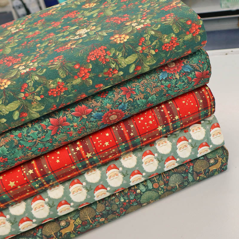 Christmas Cotton - Green - Smiling Father Christmas