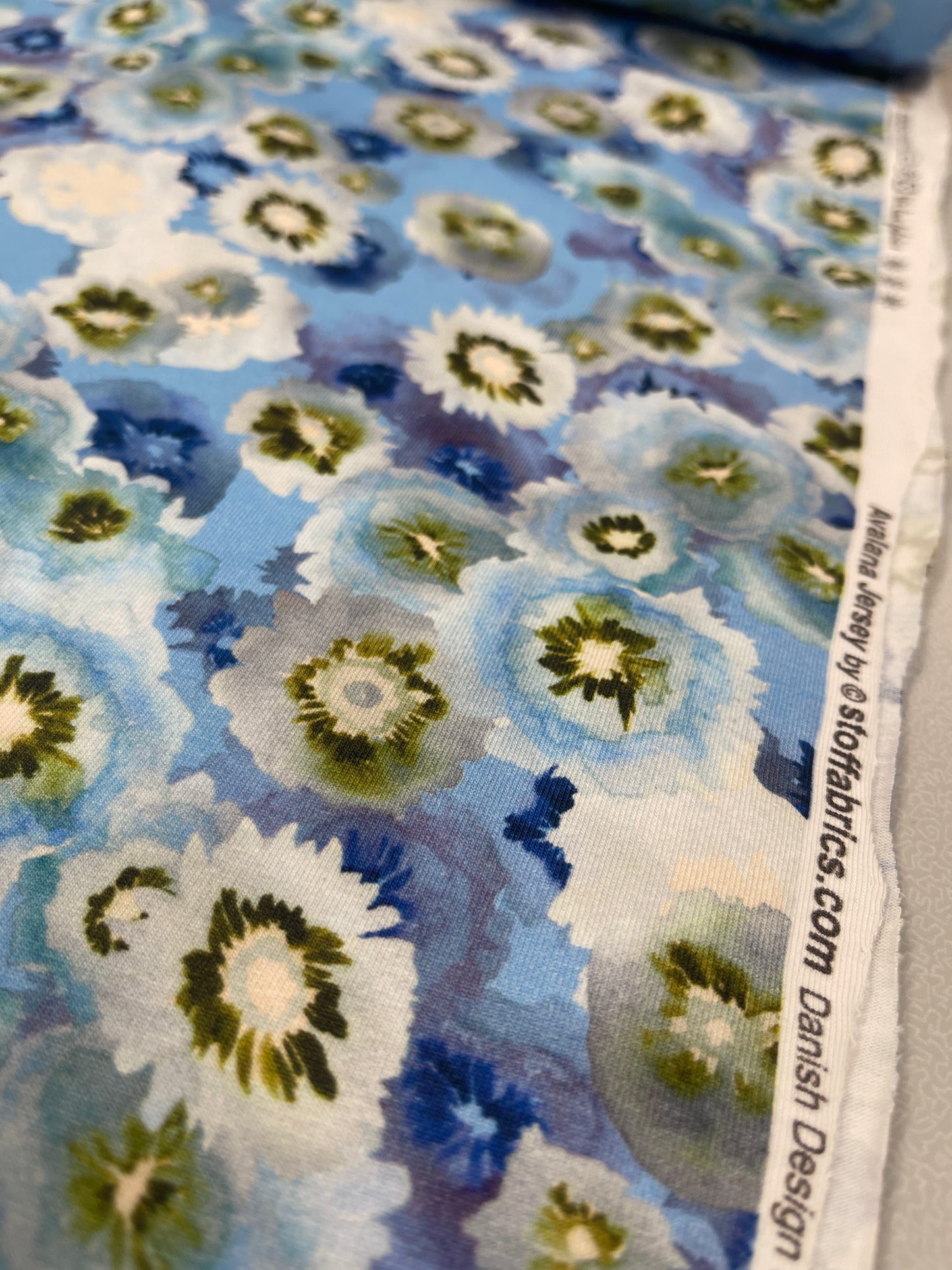 Cotton Elastane Jersey - Watercolour Flower