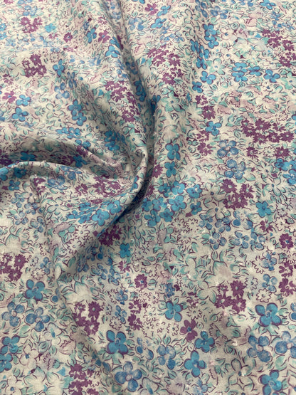 Dressmaking Floral Swiss Knot