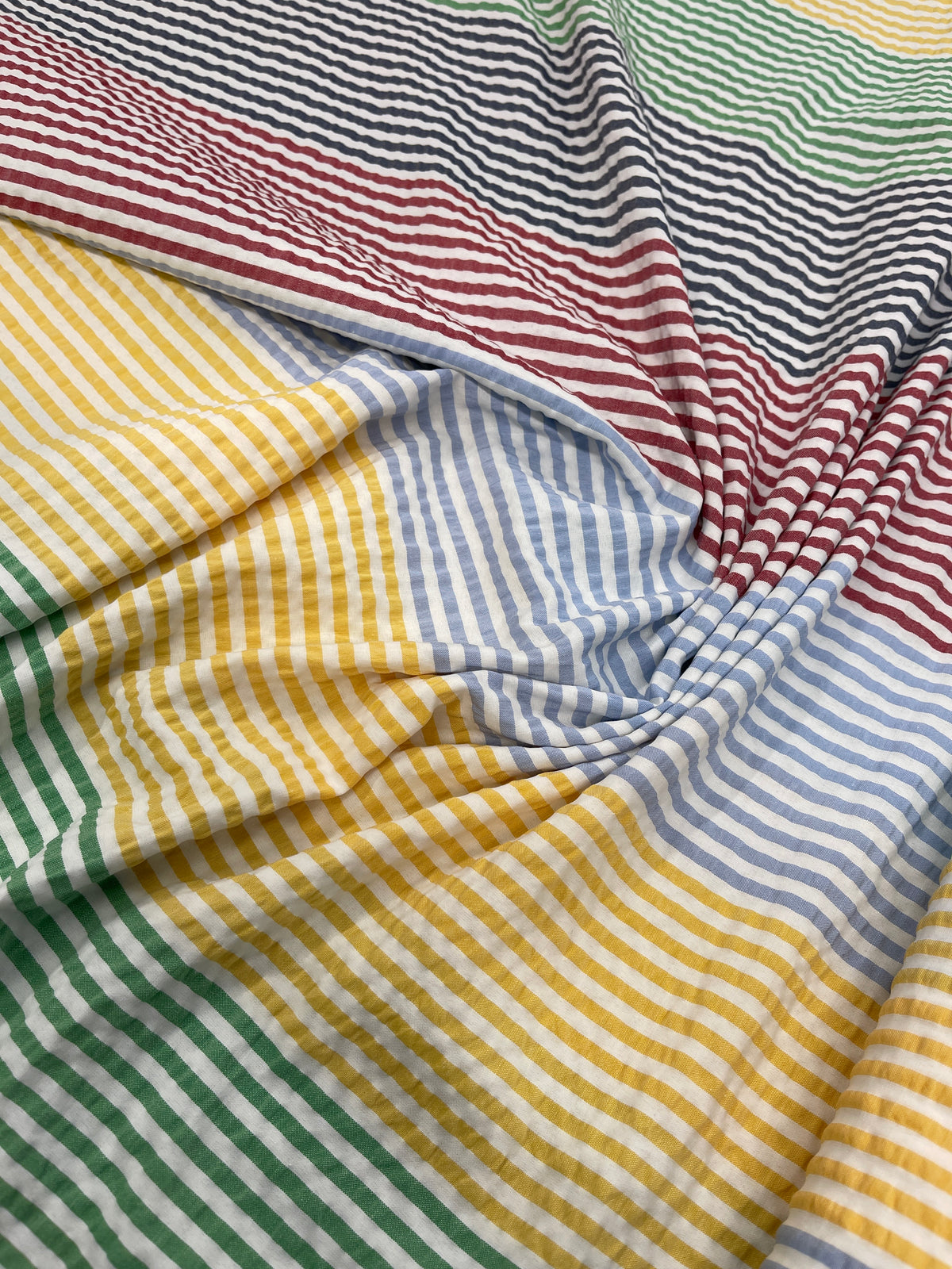 130CM REMNANT Dressmaking Stripe Seersucker