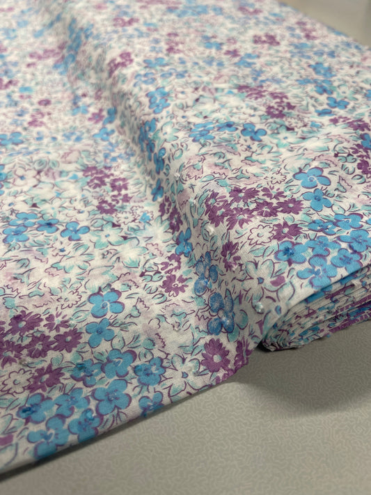 Dressmaking Floral Swiss Knot