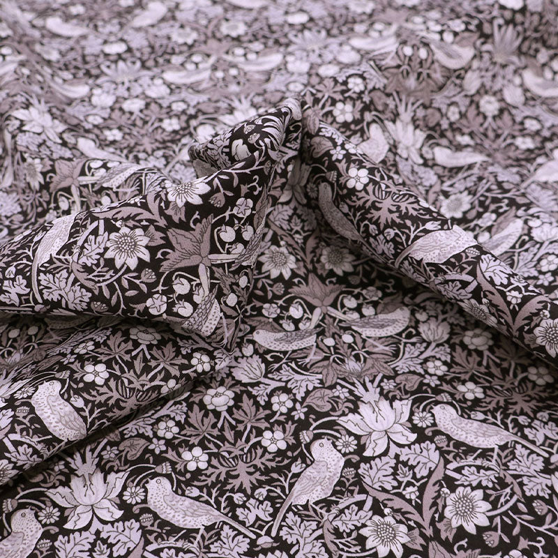 Liberty Fabrics Tana Lawn™ - Strawberry Thief - Black