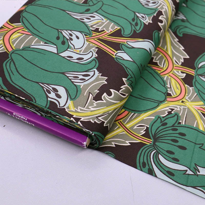 Green Iris print Liberty Fabric Tana Lawn™ Cotton - Evelyn Dawn - Green