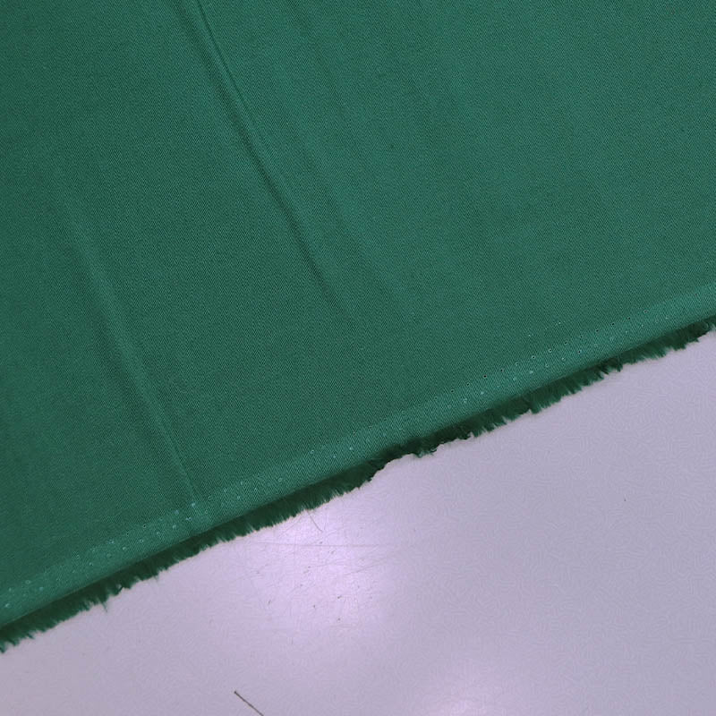 100% Organic Cotton Plain Weave Green Organic Cotton Fabric