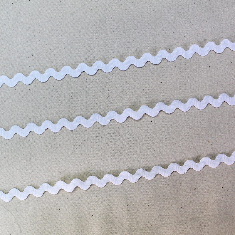 Craft Ric Rac Trim | White Ric-Rac | Craft Fabric Online – Fabrics Galore