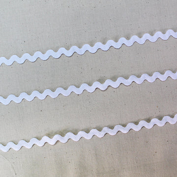 white ric-rac trim craft fabric